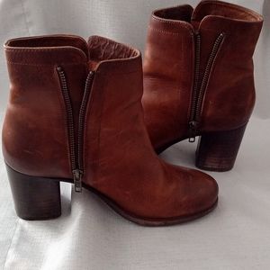 Frye Women's Boots 8 Whiskey